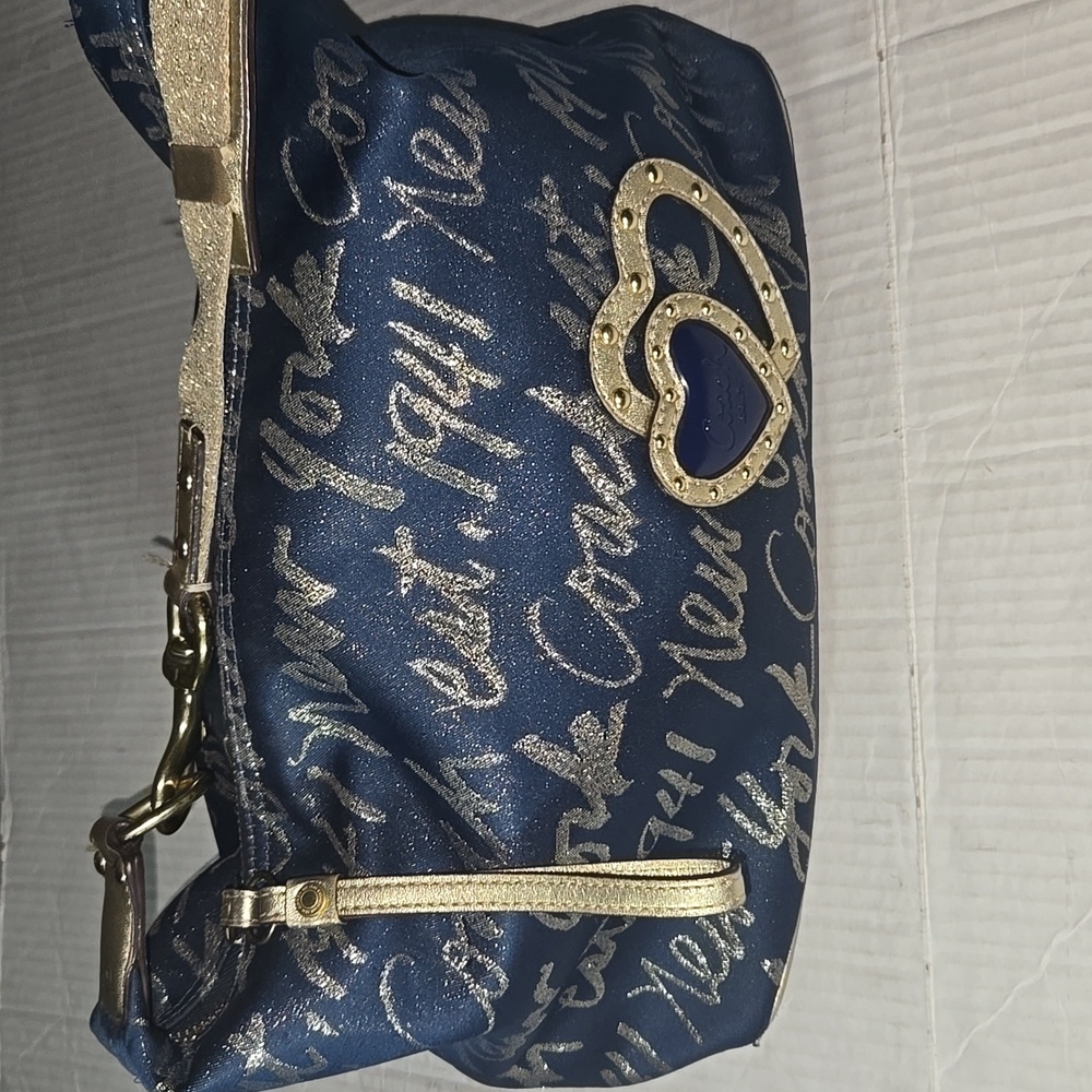 Coach Heart Newyork  Poppy Collection